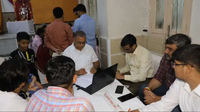 Doctors at work at the Asha Ki Kiran camp