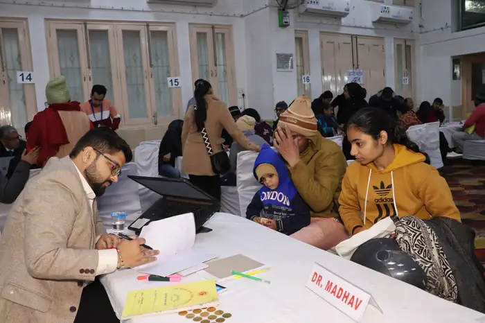 Doctors at work at the Asha Ki Kiran camp