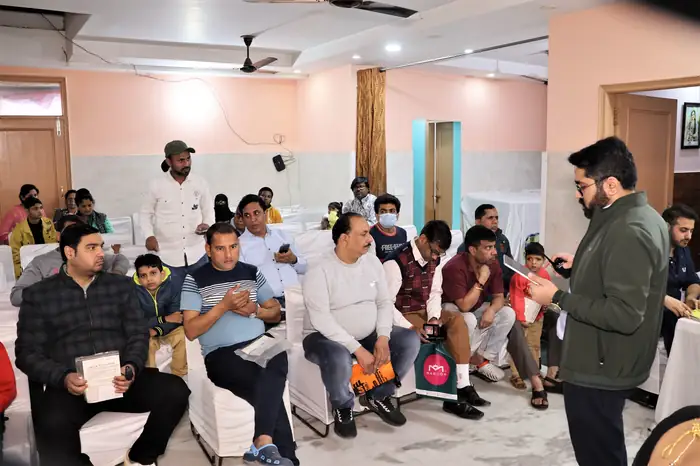 Waiting area at the Asha Ki Kiran camp
